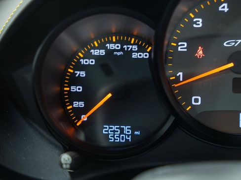 Used 2020 Porsche 718 Cayman GT4 image 99