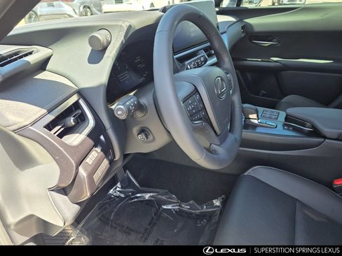 New 2026 Lexus UX 300h FWD image 15