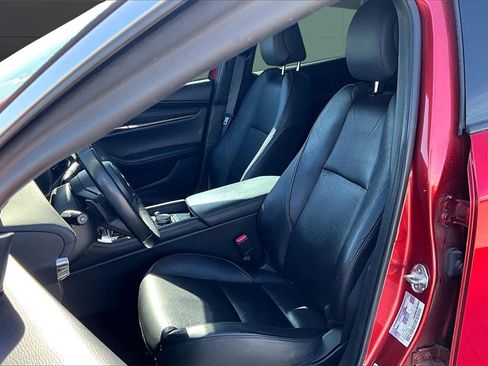Used 2020 MAZDA MAZDA3 Sedan w/ Premium Package image 26