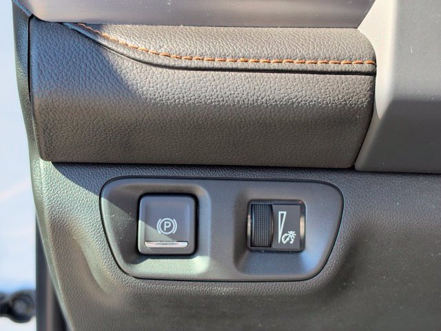 Used 2023 GMC Acadia AT4 w/ Preferred Package AWD/4WD image 23
