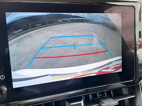 Used 2025 Toyota Corolla LE image 23