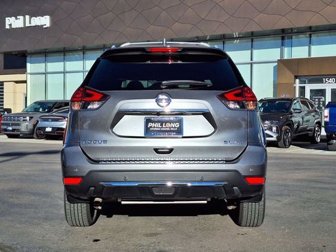 Used 2019 Nissan Rogue SL w/ Premium Package image 4