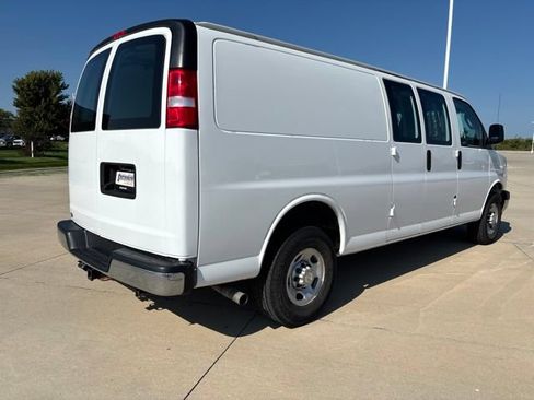 Used 2021 Chevrolet Express 2500 Extended w/ Driver Convenience Package RWD image 6