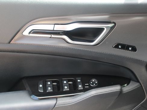 Certified 2025 Kia Sportage SX Prestige AWD/4WD image 17