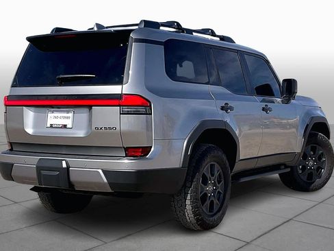 Used 2024 Lexus GX 550 image 12