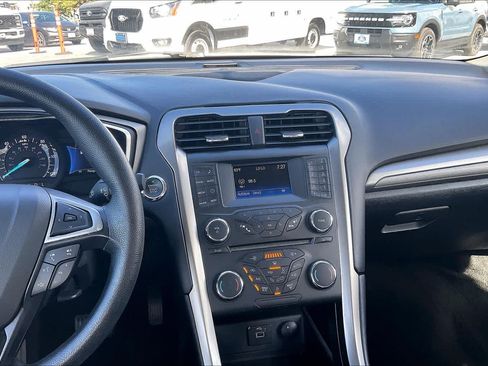 Used 2018 Ford Fusion S FWD image 15