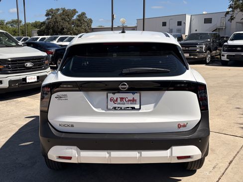 Used 2026 Nissan Kicks S FWD image 4