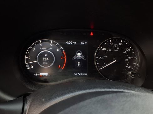 Certified 2023 Nissan Kicks SR w/ SR Premium Package image 19