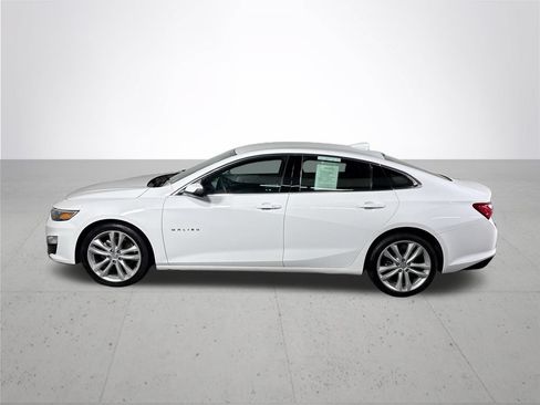 Used 2022 Chevrolet Malibu LT FWD image 9