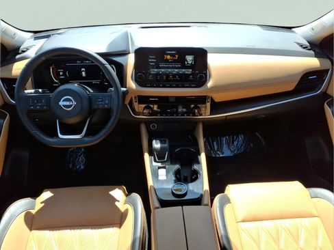Used 2023 Nissan Rogue Platinum AWD/4WD image 14