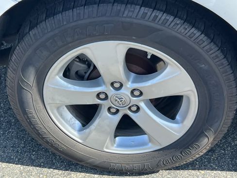 Used 2016 Toyota Sienna LE image 13