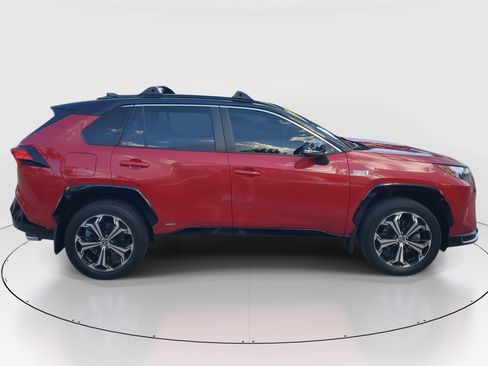 Used 2022 Toyota RAV4 XSE image 2