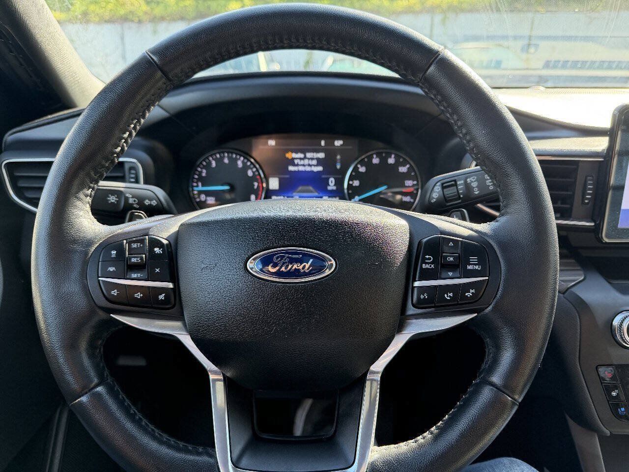 Used 2020 Ford Explorer Limited AWD/4WD image 19