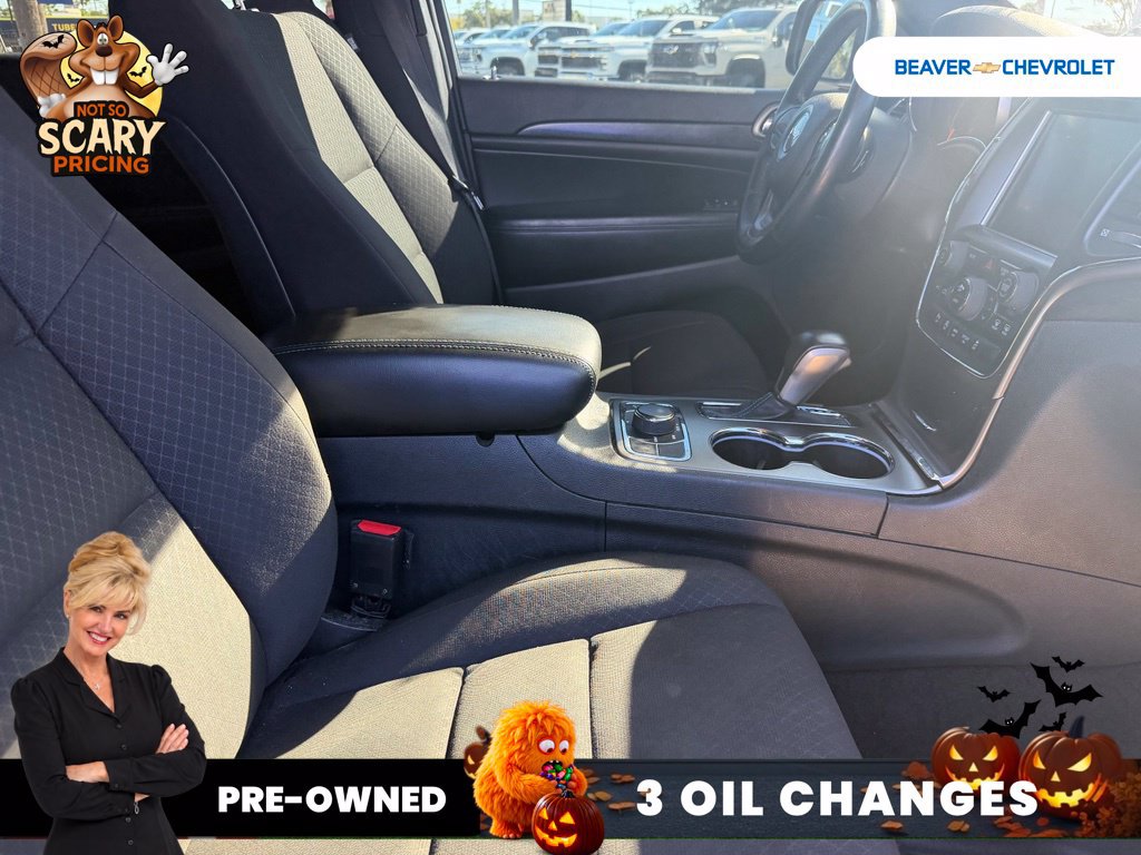 Used 2018 Jeep Grand Cherokee Laredo AWD/4WD image 11