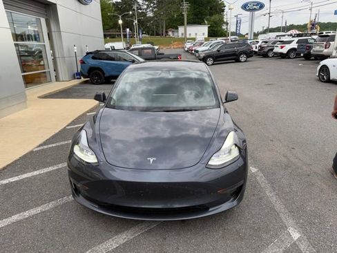 Used 2023 Tesla Model 3 Standard Range RWD image 5