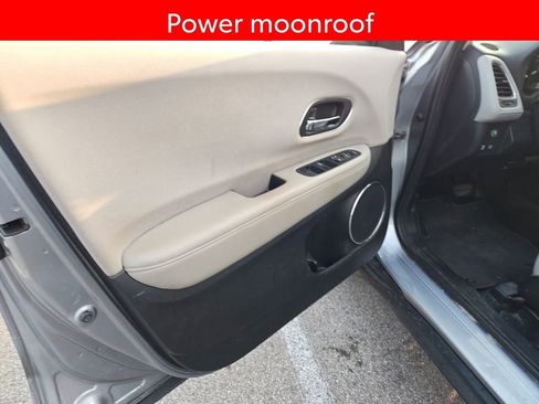 Used 2018 Honda HR-V EX image 5