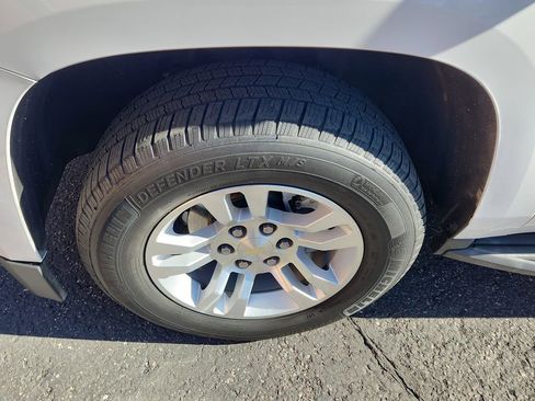 Used 2017 Chevrolet Tahoe LT w/ Luxury Package image 19