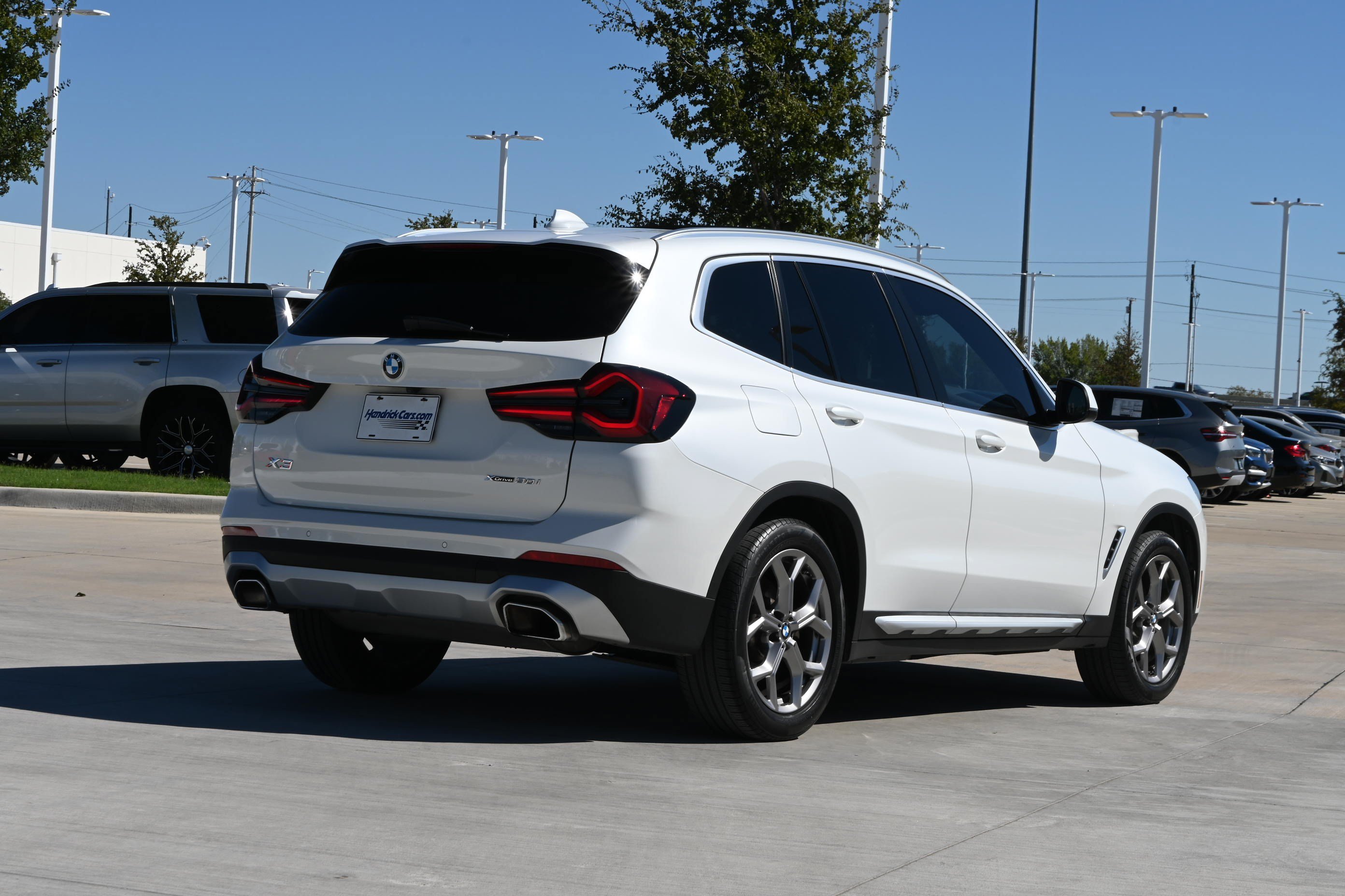 Used 2022 BMW X3 xDrive30i w/ Premium Package 2 (ZPA) AWD/4WD image 9