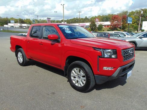 Used 2022 Nissan Frontier SV image 3