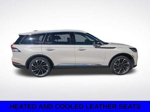 Used 2025 Lincoln Aviator Reserve w/ Illumination Package AWD/4WD image 4