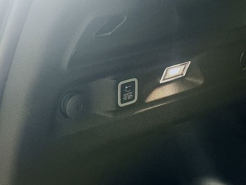 Used 2023 Jeep Grand Cherokee L Altitude image 32