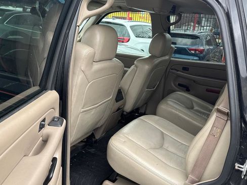 Used 2005 GMC Yukon SLT w/ SLT Preferred Equipment Group image 18