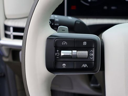 Used 2025 Hyundai Santa Fe Calligraphy image 36