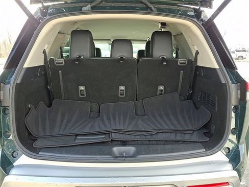 Used 2025 Nissan Pathfinder SL image 30