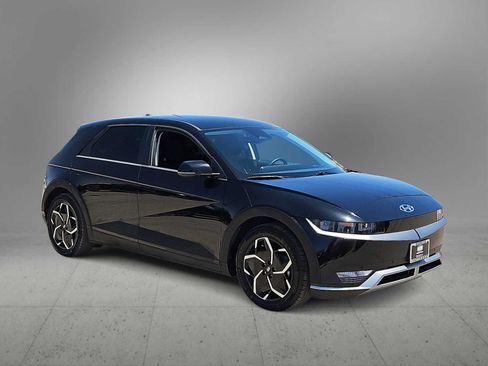 Certified 2024 Hyundai Ioniq 5 SEL RWD image 2