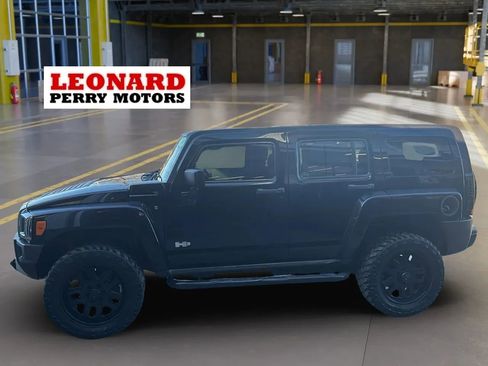 Used 2009 HUMMER H3 Luxury image 7