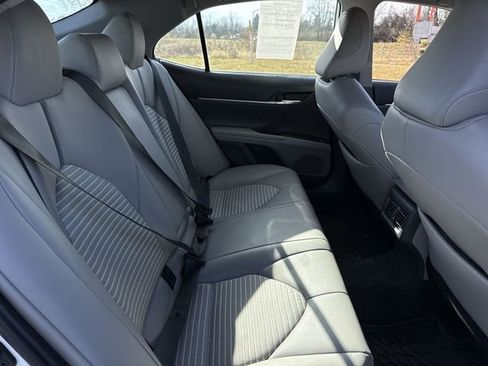 Used 2023 Toyota Camry SE image 44