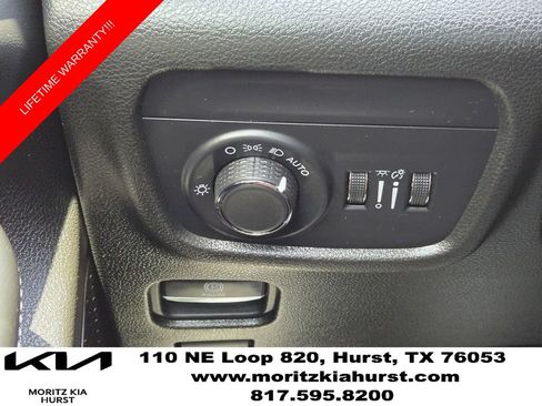 Used 2025 Jeep Grand Cherokee L Laredo RWD image 25