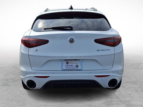 Used 2023 Alfa Romeo Stelvio Veloce AWD/4WD image 4