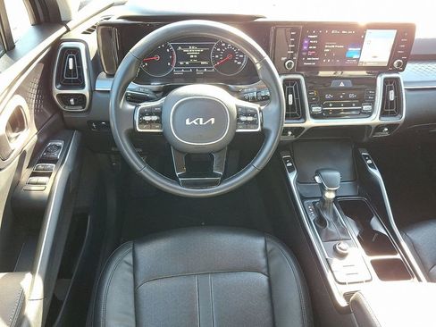 Used 2022 Kia Sorento S FWD image 12
