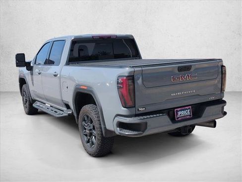 Used 2024 GMC Sierra 2500 AT4 w/ Technology Package AWD/4WD image 7