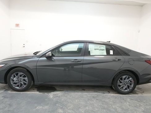 New 2026 Hyundai Elantra Blue w/ Cargo Package FWD image 4
