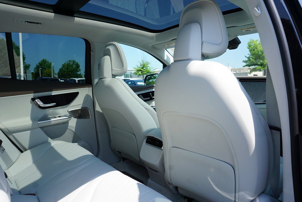 Certified 2023 Mercedes-Benz EQE 500 4MATIC SUV image 49