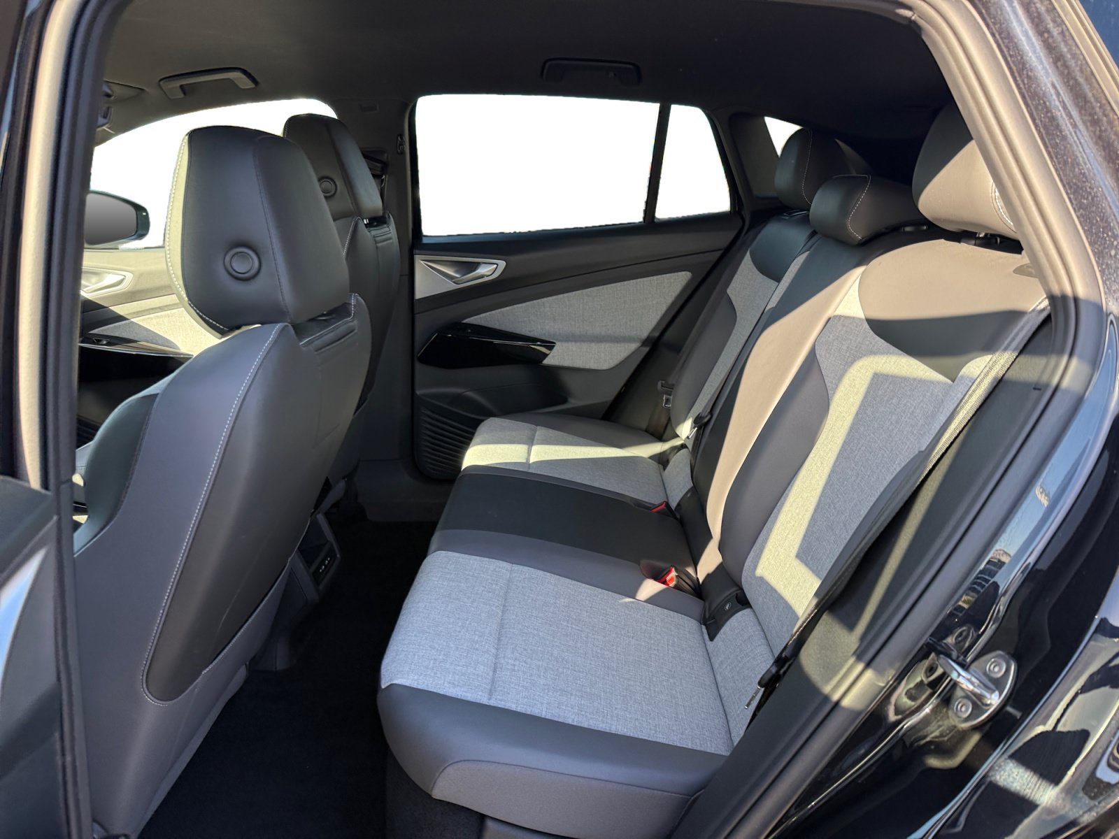 Certified 2023 Volkswagen ID.4 Pro RWD image 16