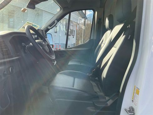 New 2026 Ford Transit 250 148 Medium Roof image 14