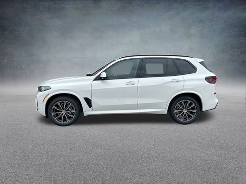 New 2026 BMW X5 xDrive40i w/ M Sport Package image 5