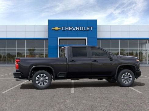 Used 2024 Chevrolet Silverado 2500 Custom w/ Custom Convenience Package AWD/4WD image 5