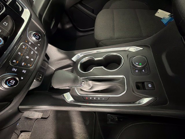 Used 2023 Chevrolet Traverse LT FWD image 17