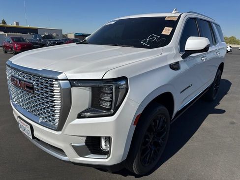 Certified 2023 GMC Yukon Denali w/ Denali Reserve Package RWD image 35
