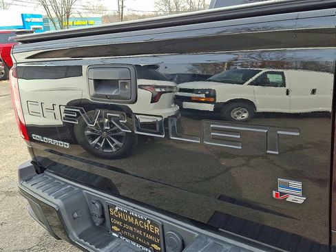 Used 2022 Chevrolet Colorado LT w/ LT Convenience Package image 27