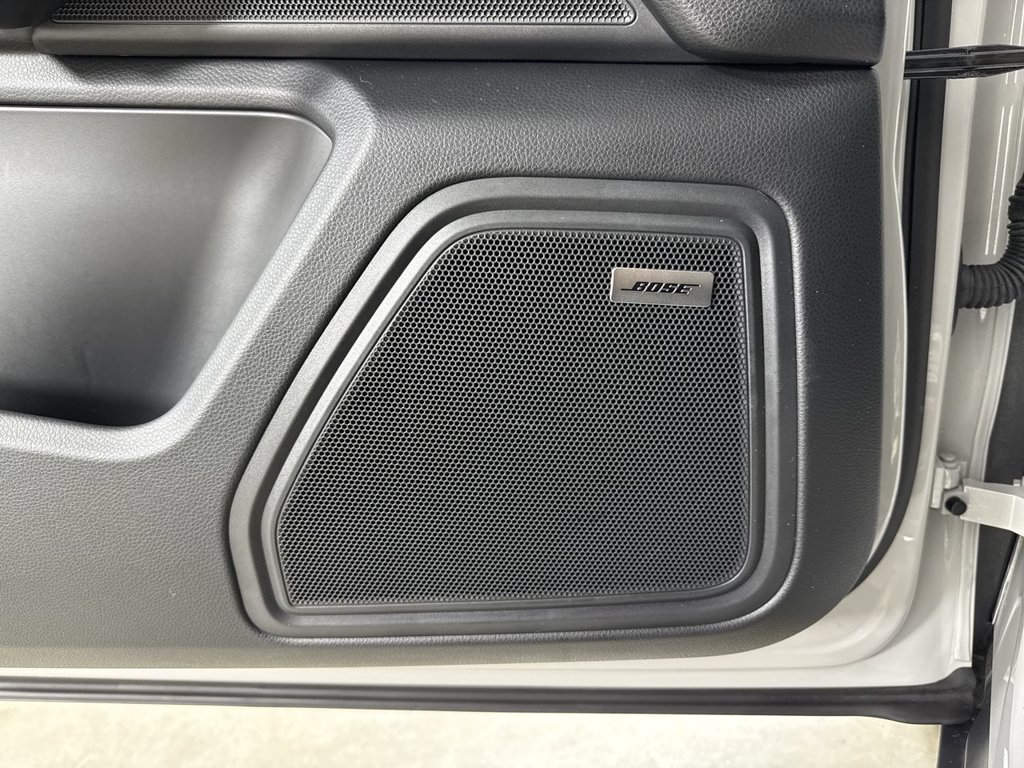 Certified 2025 Porsche Macan S AWD/4WD image 35