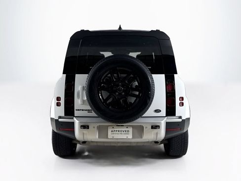 Used 2023 Land Rover Defender 110 SE AWD/4WD image 4