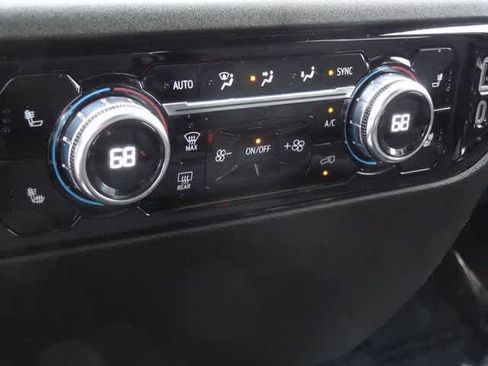 Used 2024 GMC Sierra 1500 SLE AWD/4WD image 29