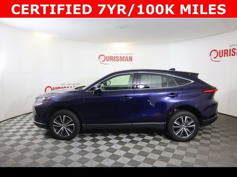 Used 2022 Toyota Venza LE image 5