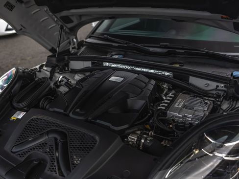 Used 2022 Porsche Macan S AWD/4WD image 13