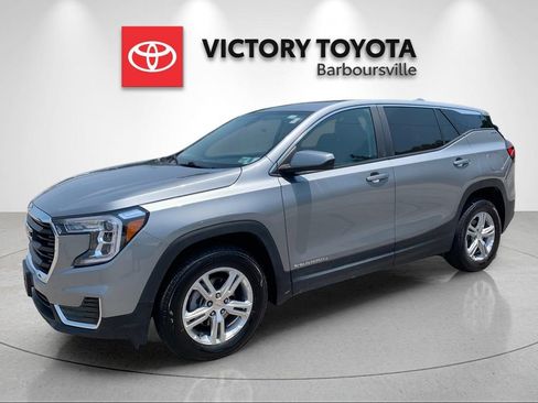 Used 2024 GMC Terrain SLE AWD/4WD image 1